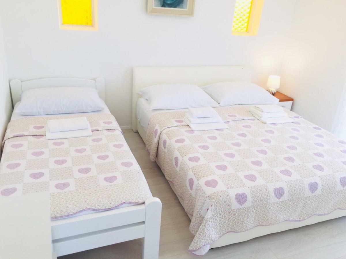 Apartments And Rooms Katarina Živogošće Εξωτερικό φωτογραφία